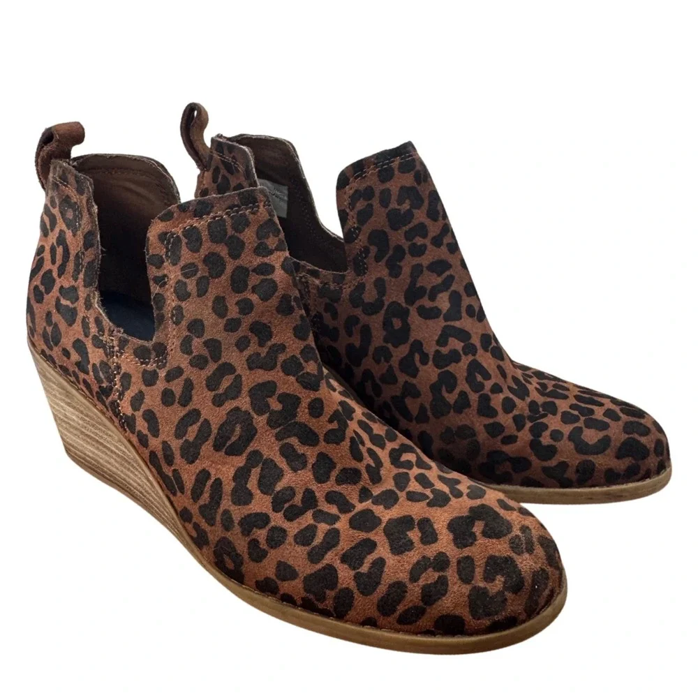 TOMS Women's Kelsey Leopard Print Suede Wedge‎ Booties Ankle Boots Size 6.5